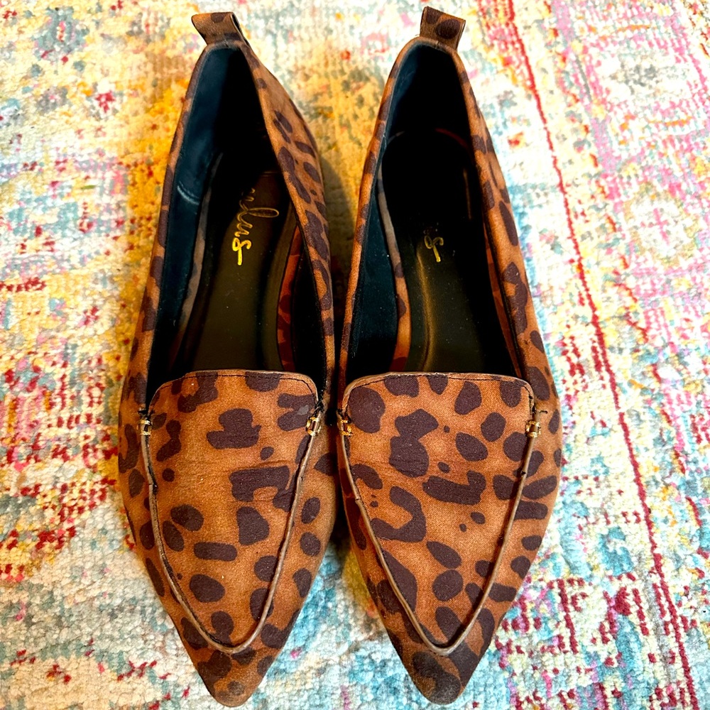 LuLu’s leopard Pointe Flats